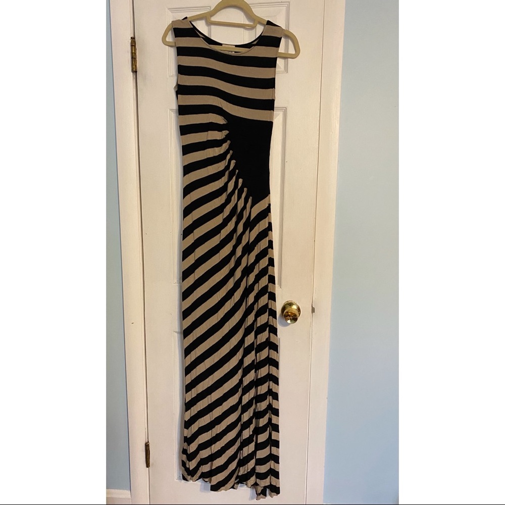 Gorgeous Tan and Black Maxi Dress | Size S